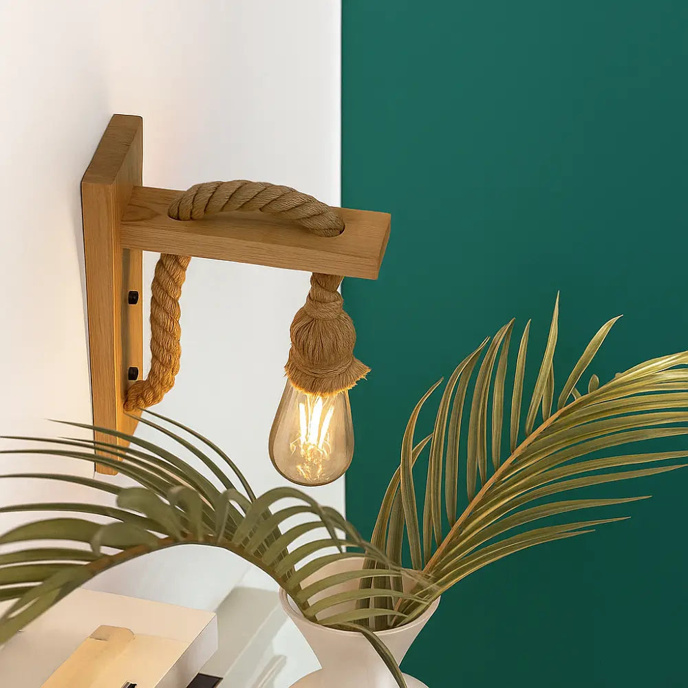 Rustikale Wandlampe aus Holz mit Kordel im Vintage Loft Stil – Ansicht 3