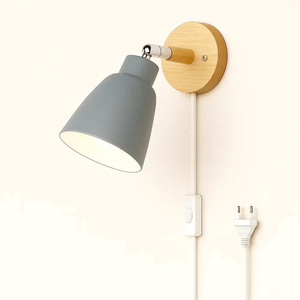 Minimalistische Wandleuchte Holz und Metall mit Kabelschalter – Ansicht 2