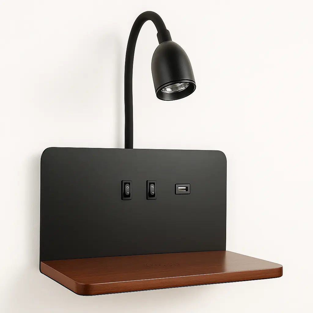 LED Wandlampe mit Leselampe USB und Wireless Charger auf Holzablage – Ansicht 2