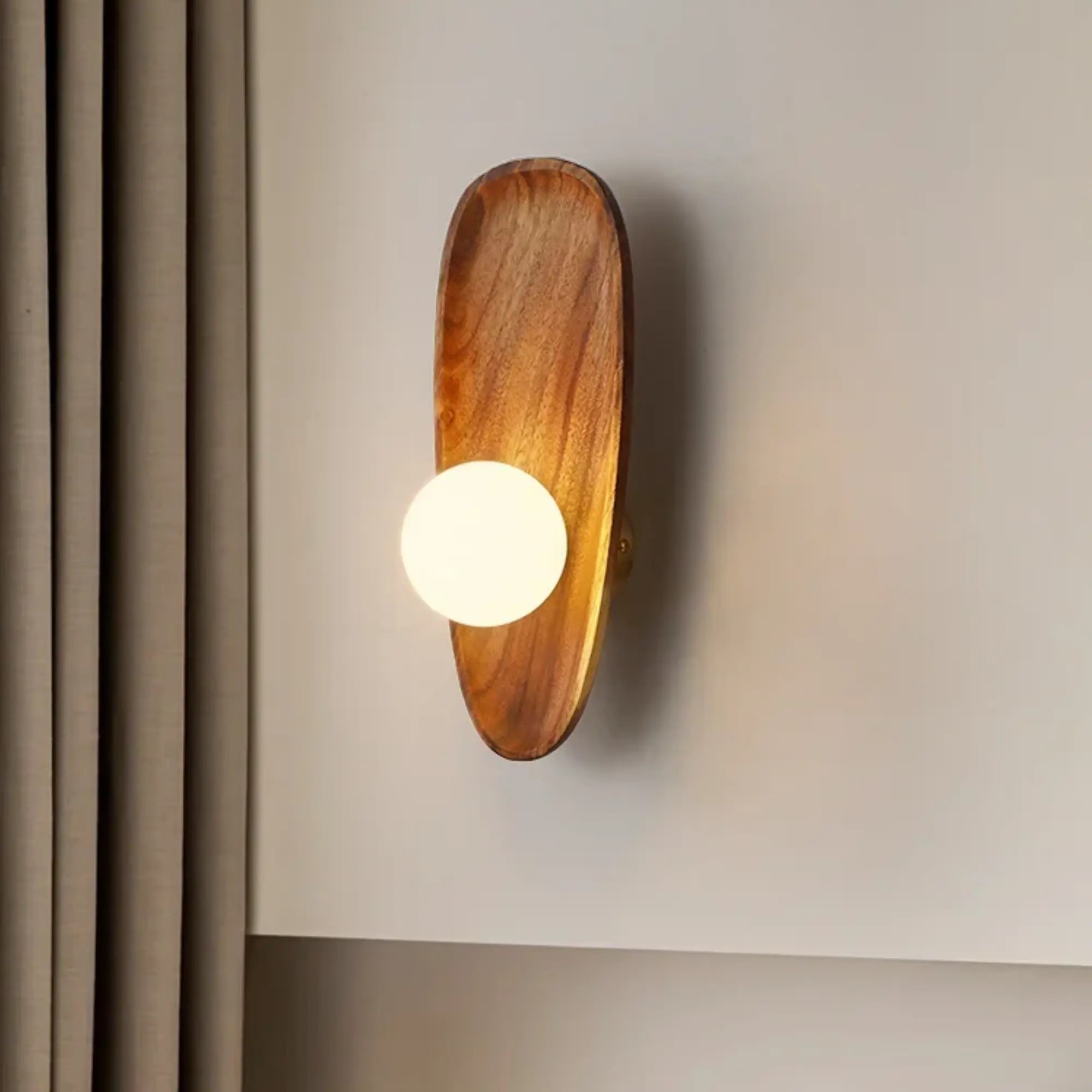 LED Wandleuchte aus Naturholz mit warmweißem Licht im modernen Design – Ansicht 10