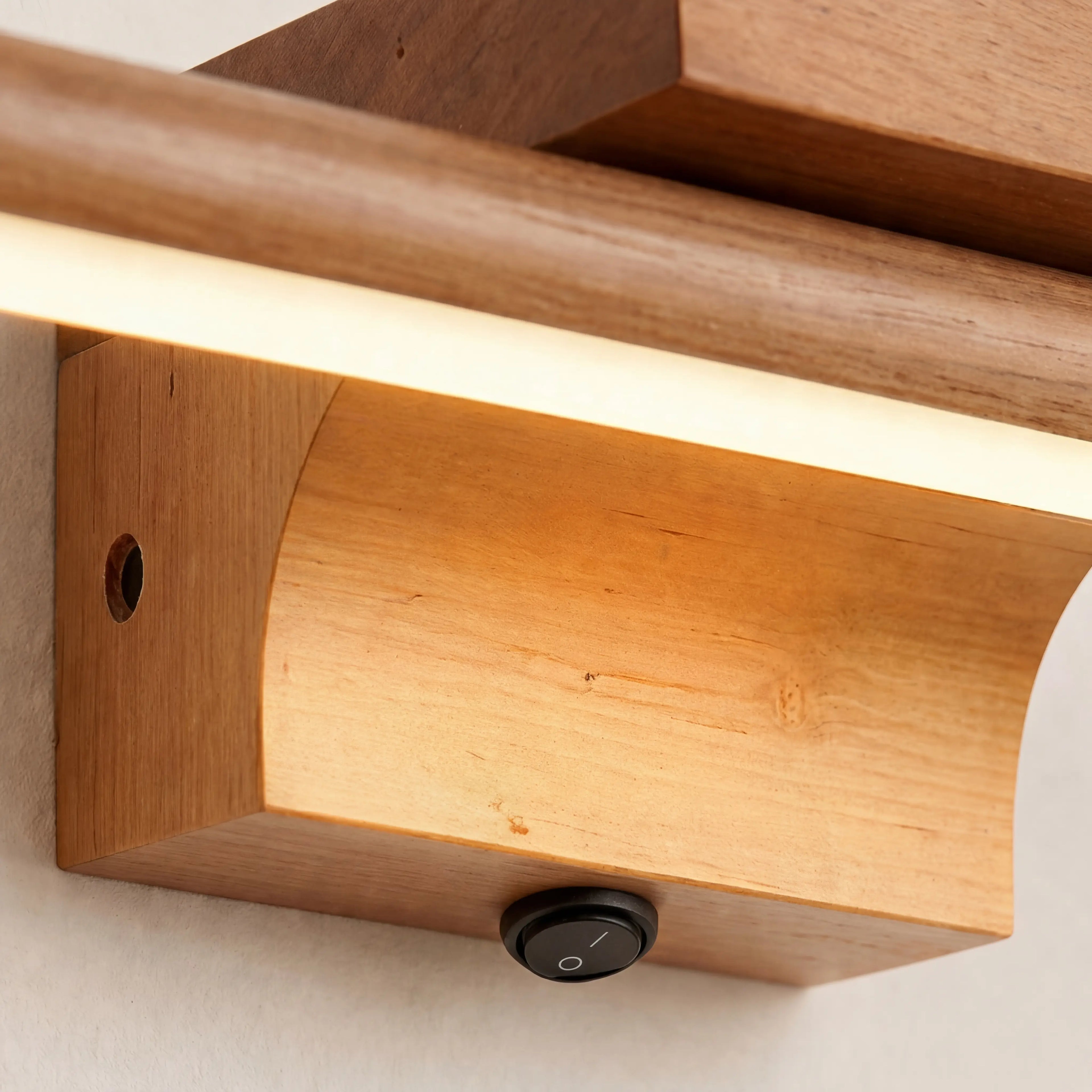 Bad Wandleuchte LED aus Holz für Spiegel im skandinavischen Design – Ansicht 5
